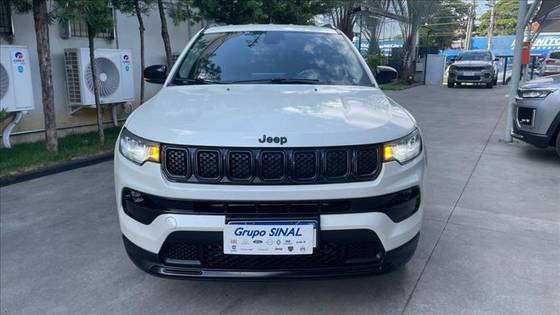 JEEP COMPASS 1.3 T270 TURBO FLEX LONGITUDE AT6 JEEP COMPASS 1.3 T270 TURBO FLEX LONGITUDE AT6